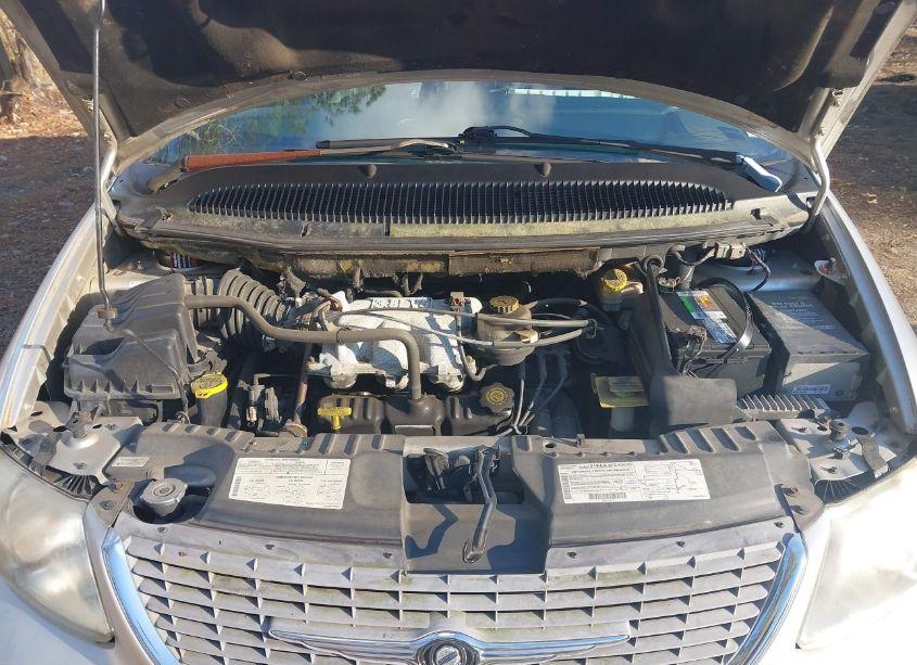 Photo 10 of 2001 Chrysler Town & COUNTRY LIMITED (VIN 2C8GP64L01R256890)