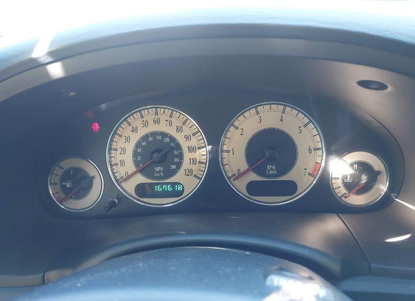 Photo 7 of 2001 Chrysler Town & COUNTRY LIMITED (VIN 2C8GP64L01R256890)