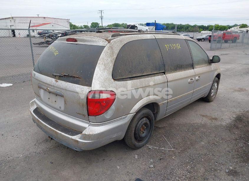 Photo 4 of 2005 Chrysler Town & COUNTRY LIMITED (VIN 2C8GP64L05R551848)