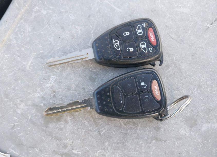 Photo 11 of 2004 Chrysler Town & COUNTRY LIMITED (VIN 2C8GP64L14R521420)