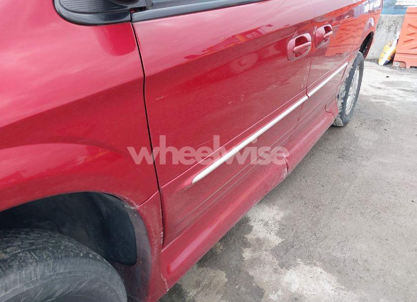 Photo 6 of 2004 Chrysler Town & COUNTRY LIMITED (VIN 2C8GP64L14R538332)