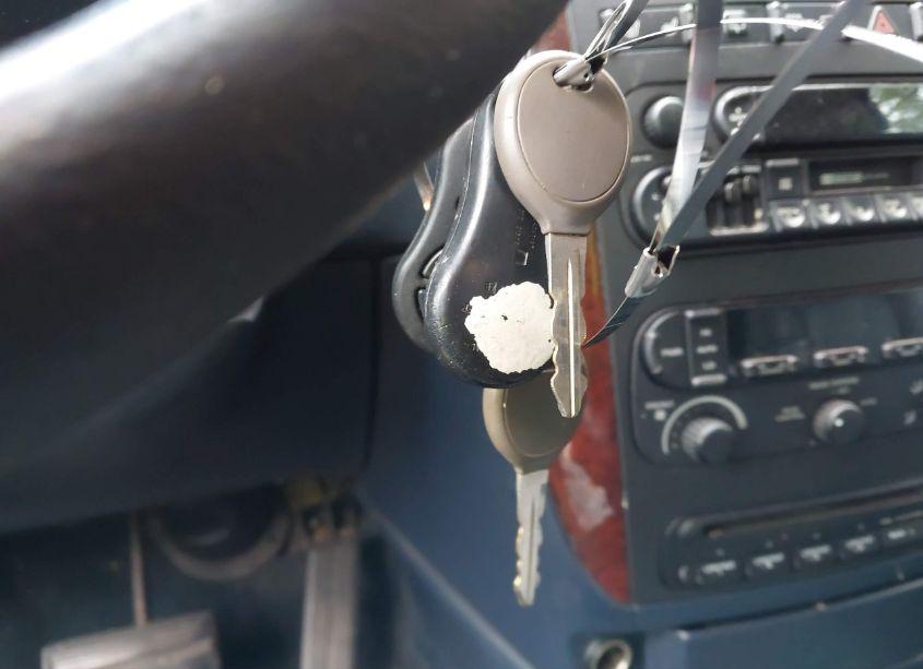 Photo 11 of 2002 Chrysler Town & COUNTRY LIMITED (VIN 2C8GP64L22R573751)