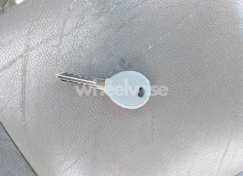 Photo 11 of 2002 Chrysler Town & COUNTRY LIMITED (VIN 2C8GP64L22R668133)