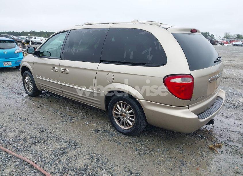 Photo 3 of 2002 Chrysler Town & COUNTRY LIMITED (VIN 2C8GP64L22R668133)