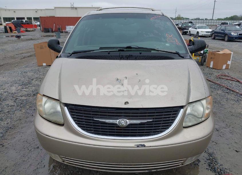 Photo 6 of 2002 Chrysler Town & COUNTRY LIMITED (VIN 2C8GP64L22R668133)