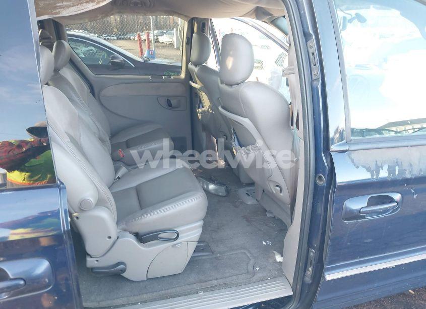 Photo 8 of 2003 Chrysler Town & COUNTRY LIMITED (VIN 2C8GP64L23R354886)