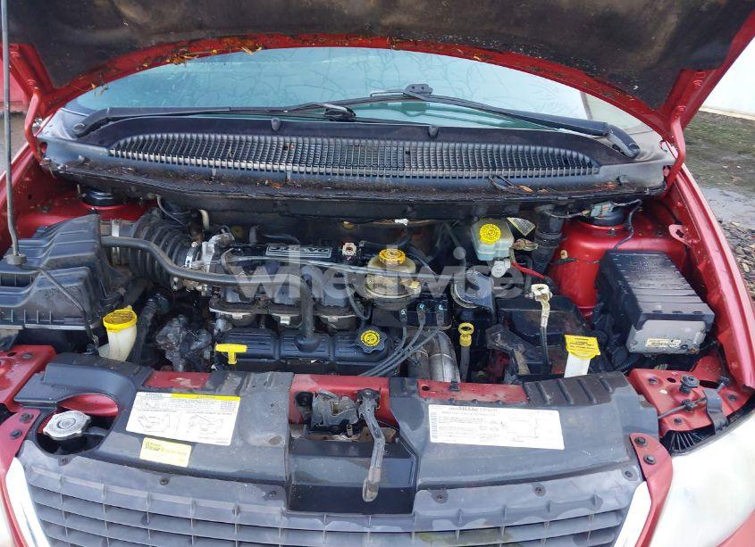 Photo 10 of 2004 Chrysler Town & COUNTRY LIMITED (VIN 2C8GP64L24R521331)