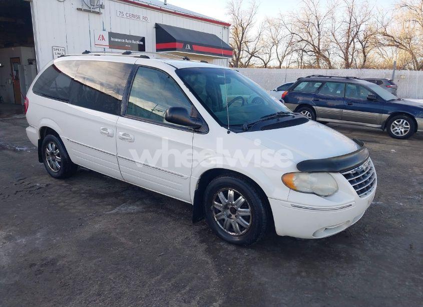 2005 Chrysler Town & COUNTRY LIMITED (VIN 2C8GP64L25R161995) main photo