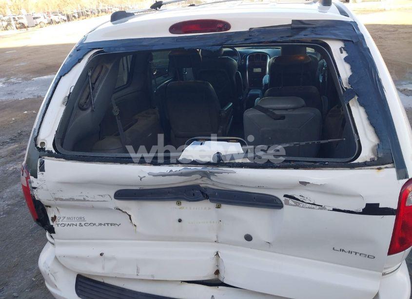 Photo 17 of 2005 Chrysler Town & COUNTRY LIMITED (VIN 2C8GP64L25R161995)