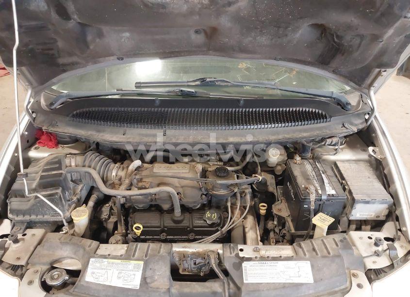 Photo 10 of 2005 Chrysler Town & COUNTRY LIMITED (VIN 2C8GP64L25R304363)