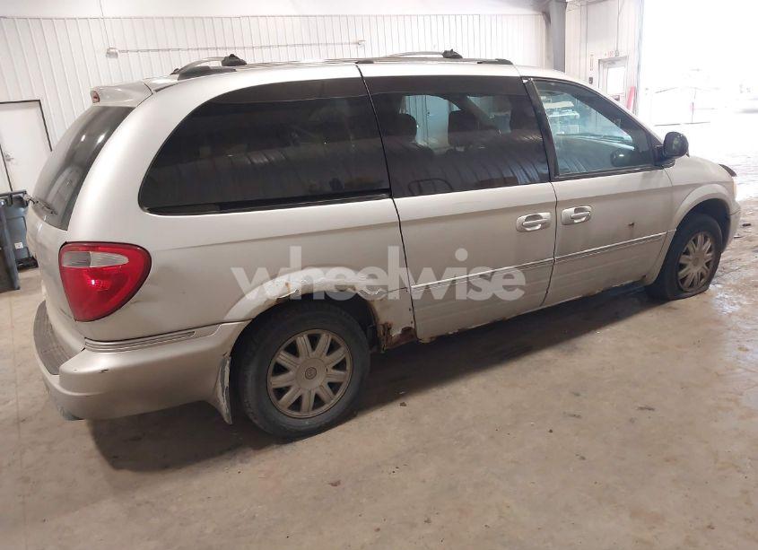 Photo 4 of 2005 Chrysler Town & COUNTRY LIMITED (VIN 2C8GP64L25R304363)
