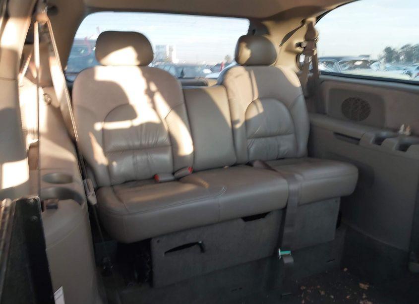 Photo 8 of 2001 Chrysler Town & COUNTRY LIMITED (VIN 2C8GP64L31R374531)