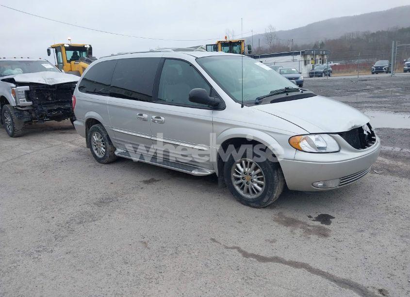 2002 Chrysler Town & COUNTRY LIMITED (VIN 2C8GP64L32R797370) main photo