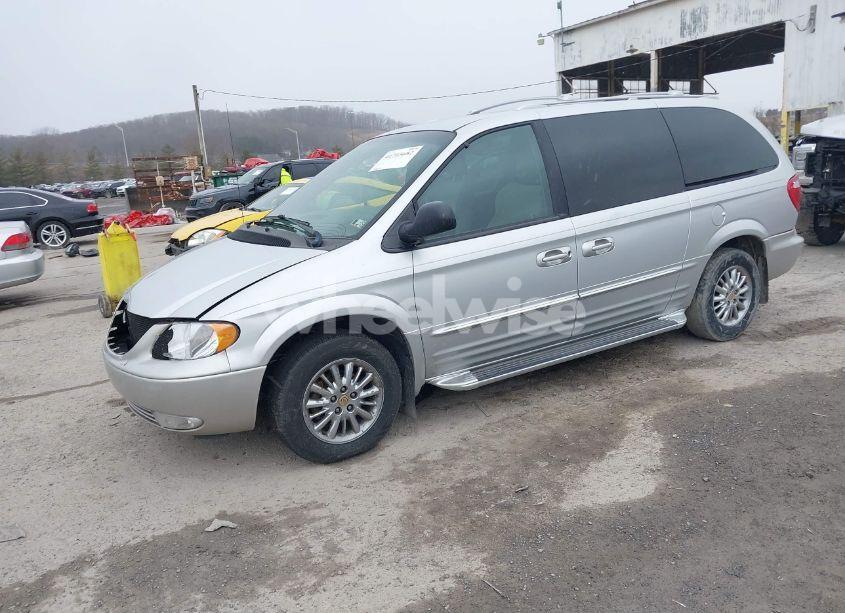 Photo 2 of 2002 Chrysler Town & COUNTRY LIMITED (VIN 2C8GP64L32R797370)