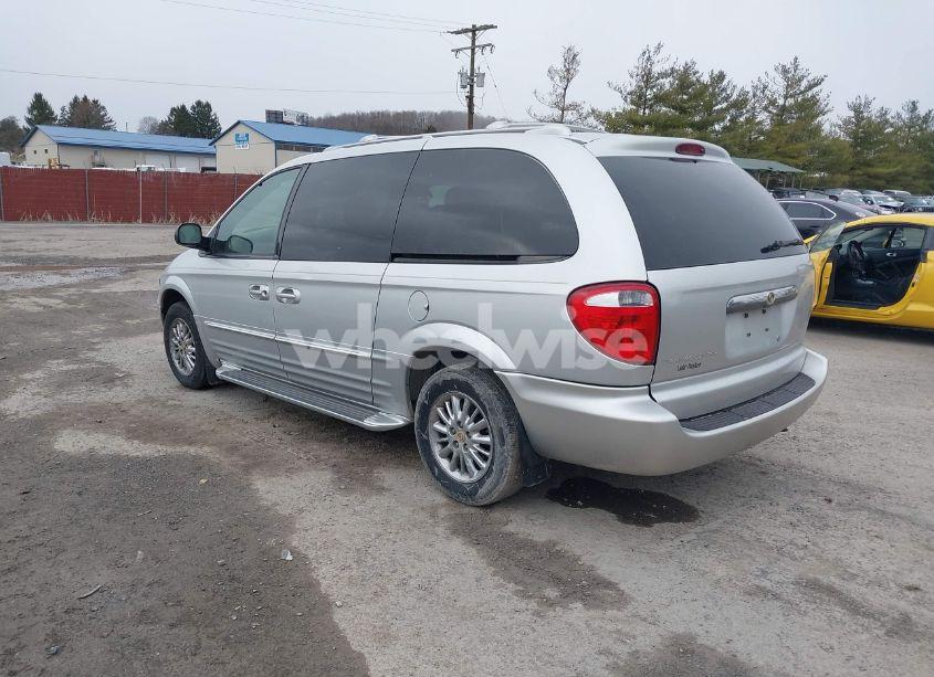 Photo 3 of 2002 Chrysler Town & COUNTRY LIMITED (VIN 2C8GP64L32R797370)