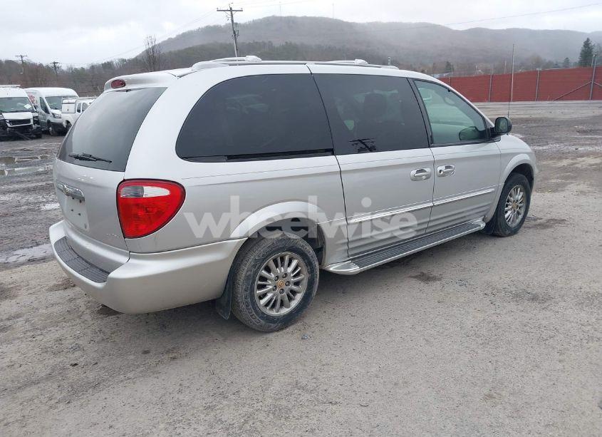 Photo 4 of 2002 Chrysler Town & COUNTRY LIMITED (VIN 2C8GP64L32R797370)