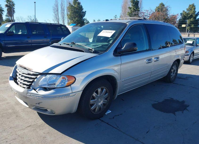 Photo 2 of 2005 Chrysler Town & COUNTRY LIMITED (VIN 2C8GP64L35R277755)