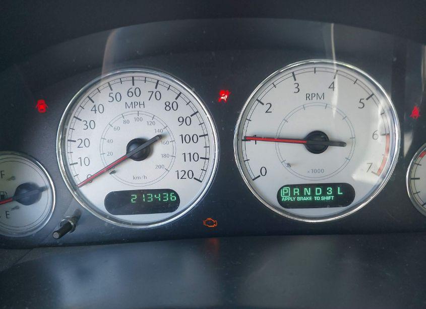 Photo 7 of 2005 Chrysler Town & COUNTRY LIMITED (VIN 2C8GP64L35R277755)