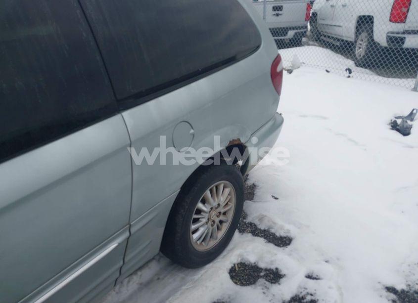 Photo 6 of 2003 Chrysler Town & COUNTRY LIMITED (VIN 2C8GP64L43R239772)