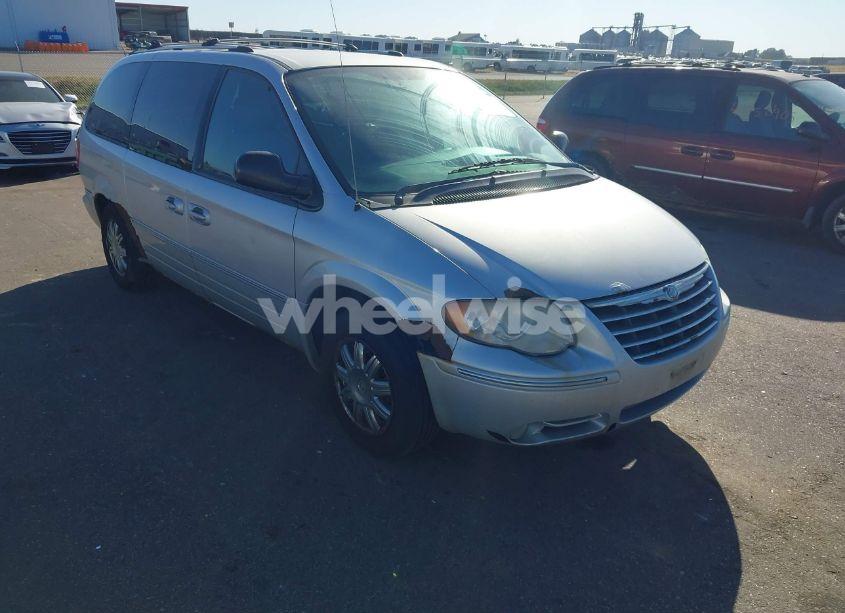 2005 Chrysler Town & COUNTRY LIMITED (VIN 2C8GP64L45R167099) main photo