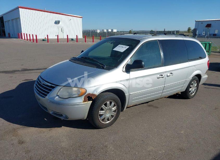 Photo 2 of 2005 Chrysler Town & COUNTRY LIMITED (VIN 2C8GP64L45R167099)