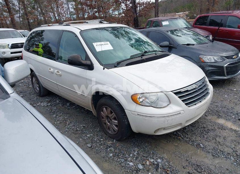 2005 Chrysler Town & COUNTRY LIMITED (VIN 2C8GP64L45R187210) main photo