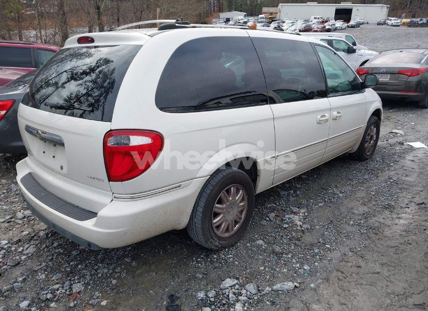 Photo 4 of 2005 Chrysler Town & COUNTRY LIMITED (VIN 2C8GP64L45R187210)
