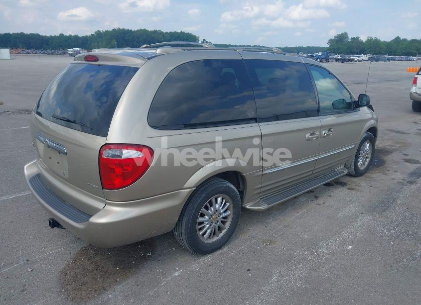 Photo 4 of 2002 Chrysler Town & COUNTRY LIMITED (VIN 2C8GP64L62R720105)