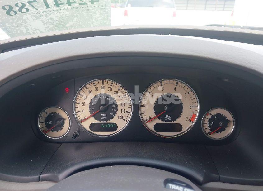 Photo 7 of 2002 Chrysler Town & COUNTRY LIMITED (VIN 2C8GP64L62R720105)