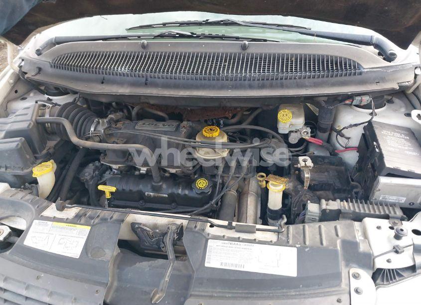 Photo 10 of 2003 Chrysler Town & COUNTRY LIMITED (VIN 2C8GP64L63R105118)