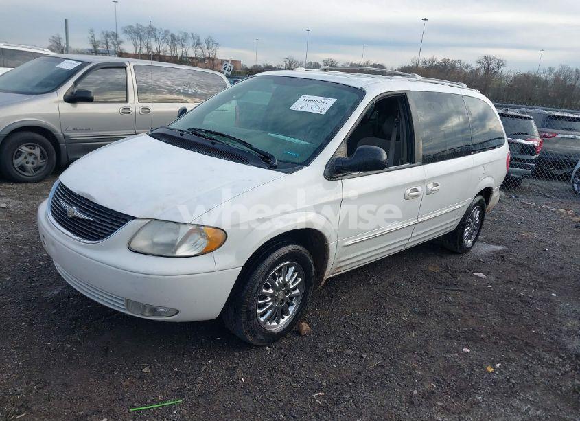 Photo 2 of 2003 Chrysler Town & COUNTRY LIMITED (VIN 2C8GP64L63R105118)