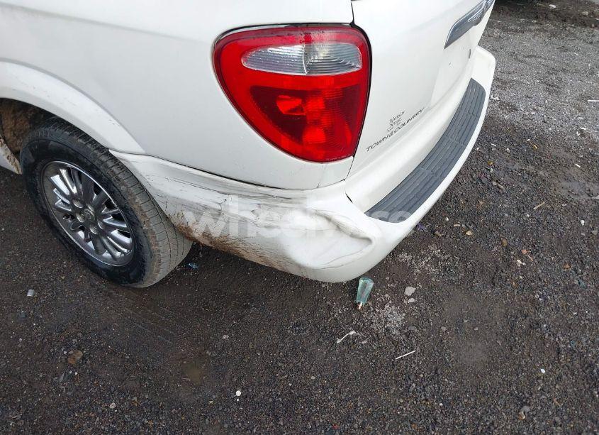 Photo 6 of 2003 Chrysler Town & COUNTRY LIMITED (VIN 2C8GP64L63R105118)