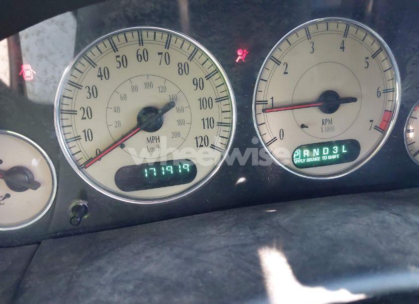 Photo 7 of 2004 Chrysler Town & COUNTRY LIMITED (VIN 2C8GP64L64R618631)