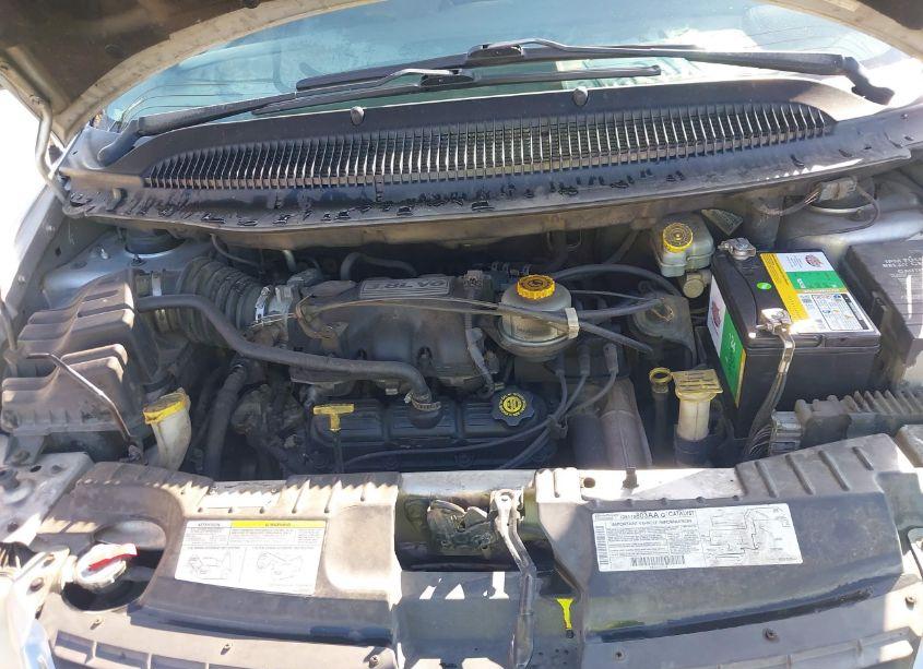 Photo 10 of 2002 Chrysler Town & COUNTRY LIMITED (VIN 2C8GP64L72R779938)