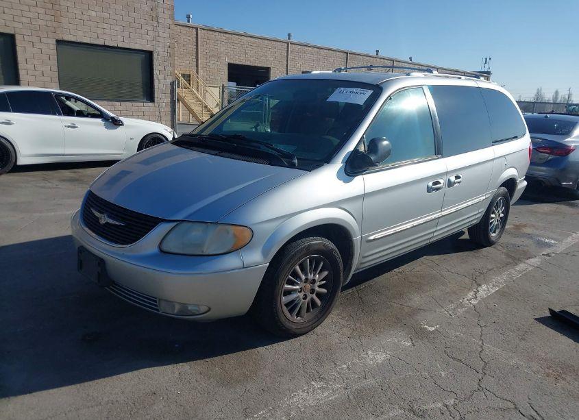 Photo 2 of 2002 Chrysler Town & COUNTRY LIMITED (VIN 2C8GP64L72R779938)