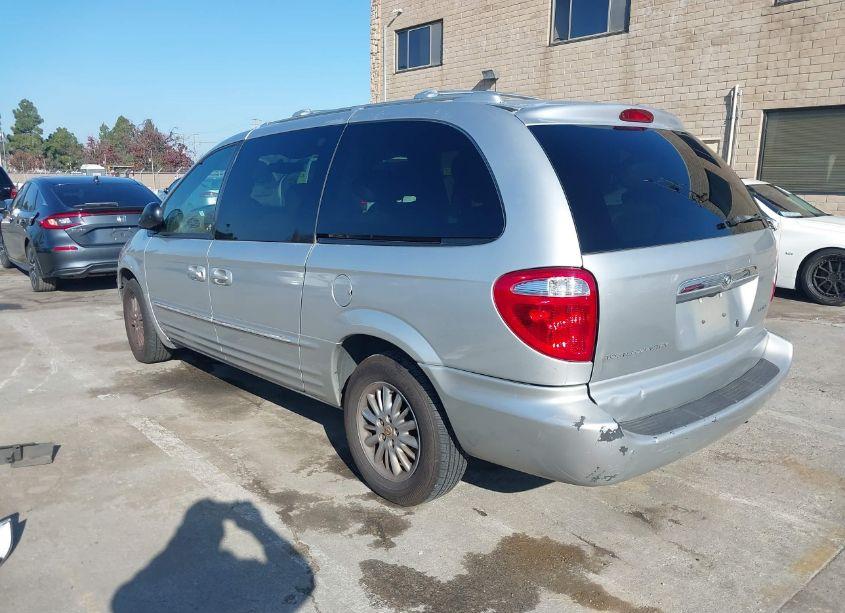 Photo 3 of 2002 Chrysler Town & COUNTRY LIMITED (VIN 2C8GP64L72R779938)