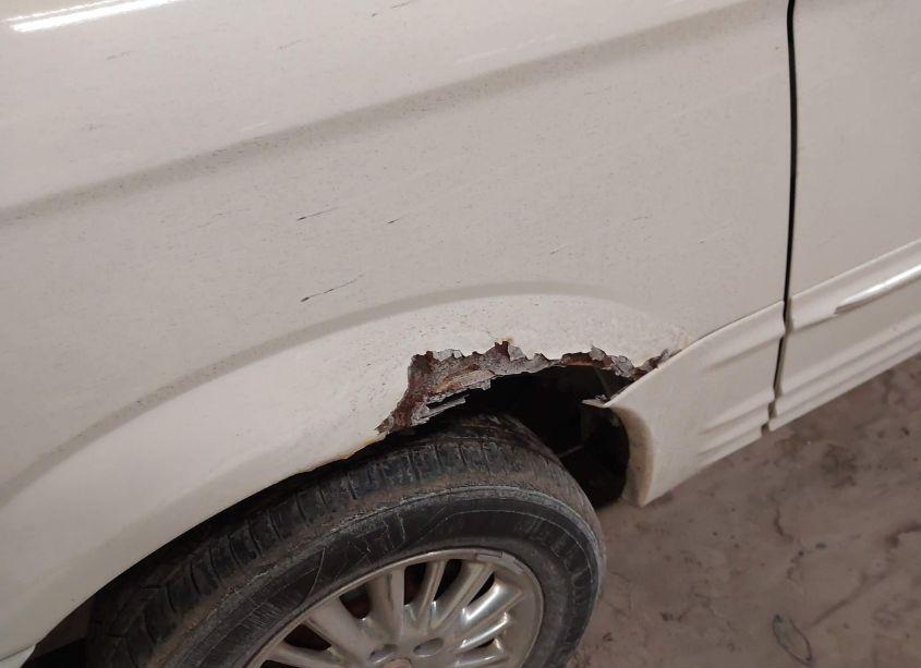 Photo 6 of 2002 Chrysler Town & COUNTRY LIMITED (VIN 2C8GP64L72R797775)