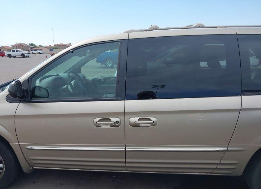 Photo 14 of 2003 Chrysler Town & COUNTRY LIMITED (VIN 2C8GP64L73R143537)