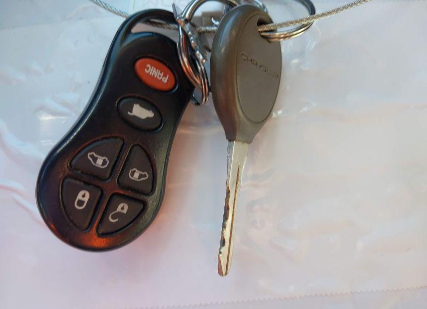 Photo 11 of 2003 Chrysler Town & COUNTRY LIMITED (VIN 2C8GP64L73R321804)