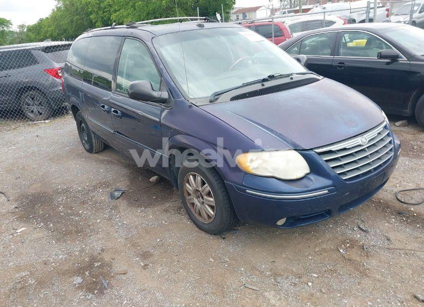 2005 Chrysler Town & COUNTRY LIMITED (VIN 2C8GP64L75R365241) main photo