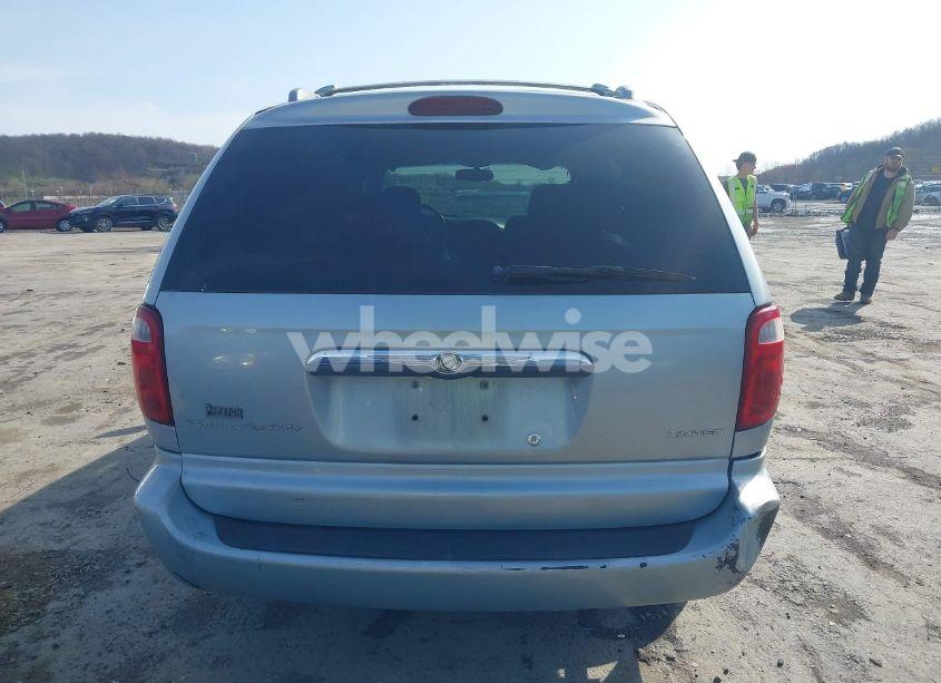 Photo 15 of 2002 Chrysler Town & COUNTRY LIMITED (VIN 2C8GP64L82R617235)