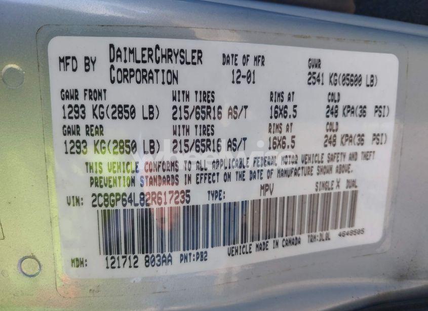 Photo 9 of 2002 Chrysler Town & COUNTRY LIMITED (VIN 2C8GP64L82R617235)