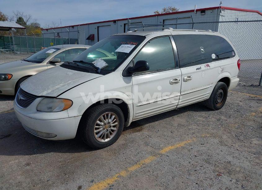 Photo 2 of 2002 Chrysler Town & COUNTRY LIMITED (VIN 2C8GP64L82R797610)