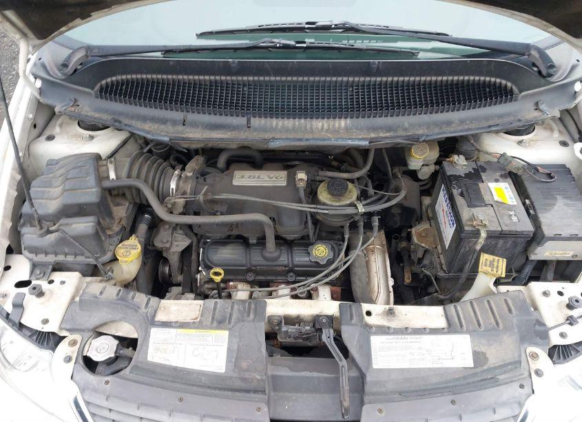 Photo 10 of 2004 Chrysler Town & COUNTRY LIMITED (VIN 2C8GP64L84R517378)