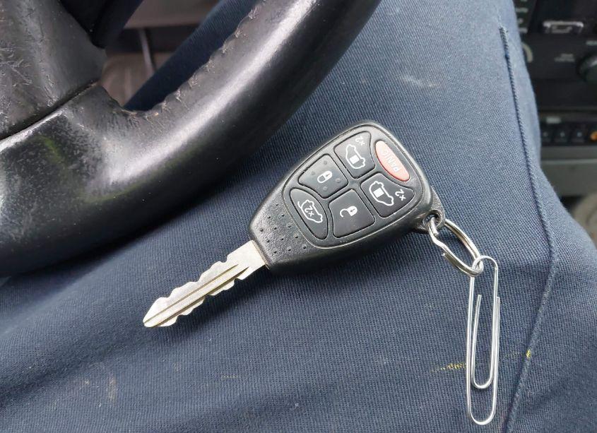 Photo 11 of 2004 Chrysler Town & COUNTRY LIMITED (VIN 2C8GP64L84R517378)