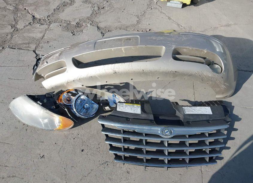 Photo 12 of 2005 Chrysler Town & COUNTRY LIMITED (VIN 2C8GP64L95R365774)