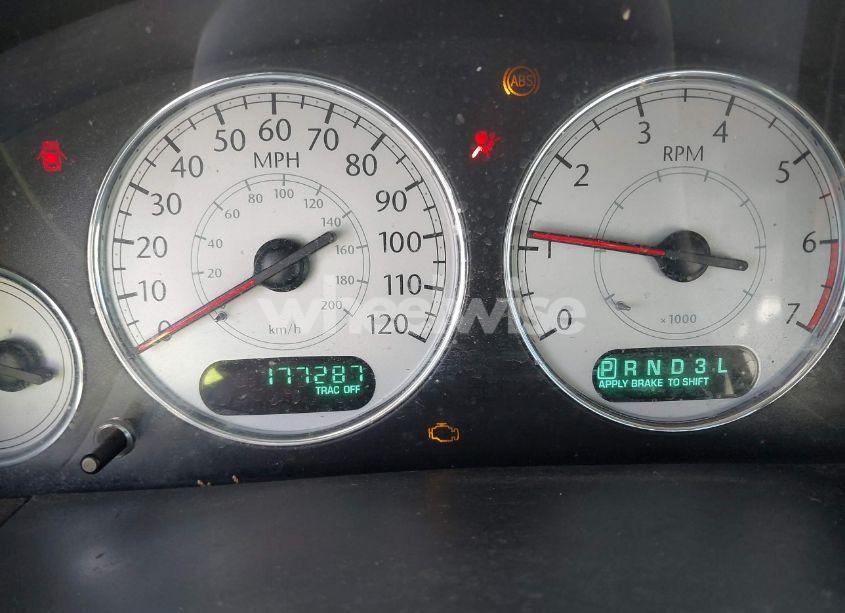 Photo 7 of 2005 Chrysler Town & COUNTRY LIMITED (VIN 2C8GP64L95R365774)