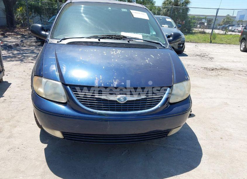 Photo 6 of 2002 Chrysler Town & COUNTRY LIMITED (VIN 2C8GP64LX2R611906)