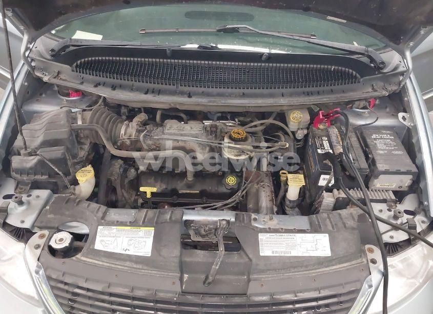 Photo 10 of 2003 Chrysler Town & COUNTRY LIMITED (VIN 2C8GP64LX3R234110)