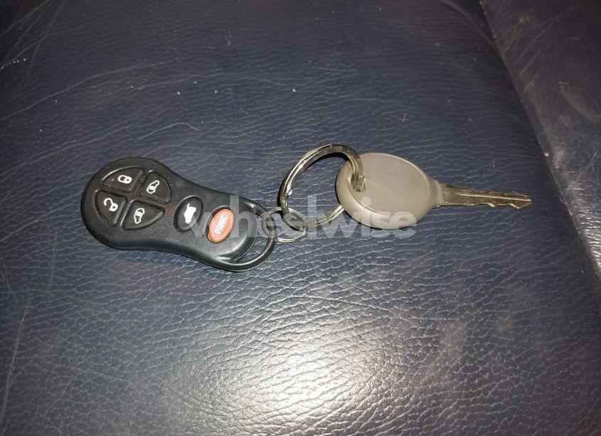 Photo 11 of 2003 Chrysler Town & COUNTRY LIMITED (VIN 2C8GP64LX3R234110)